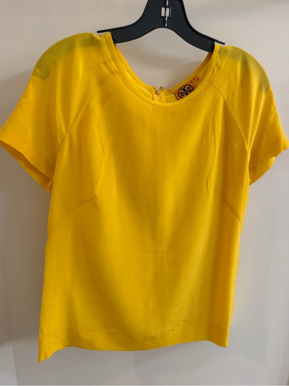 Tory Burch silk Yellow Top with Navy Logo Tag, size 8
